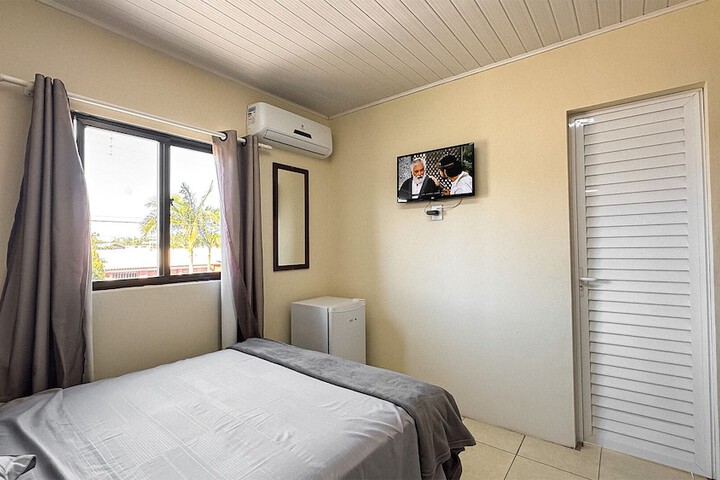 Room 16 of 49