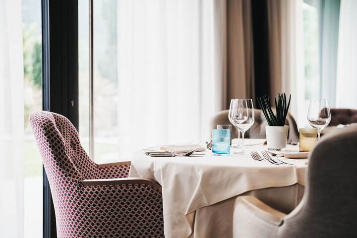 Dining 129 of 155