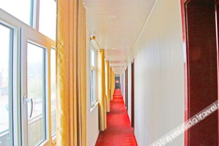 Hotel Interior 10 of 31