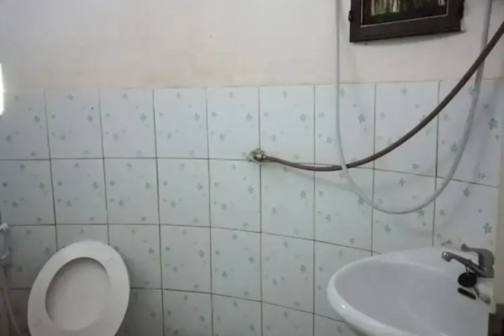 Room 8 of 20