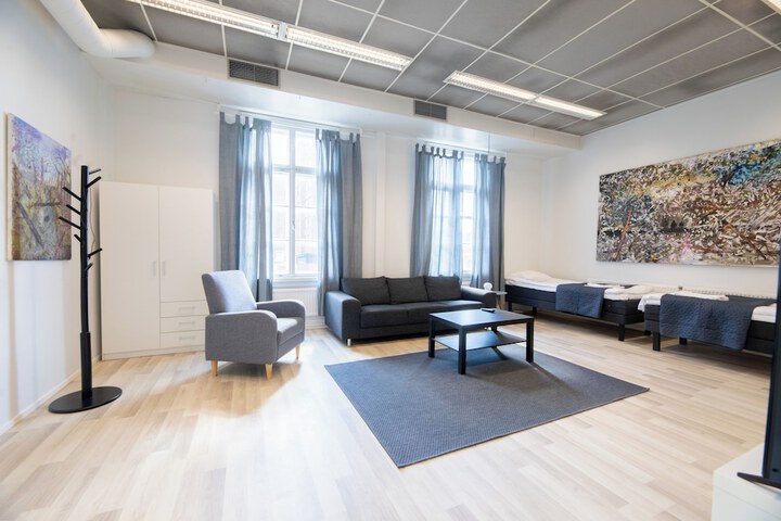 Room 48 of 69