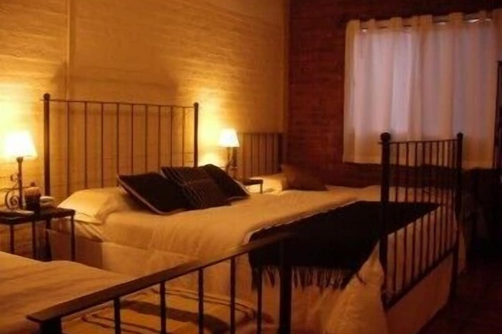 Room 8 of 24