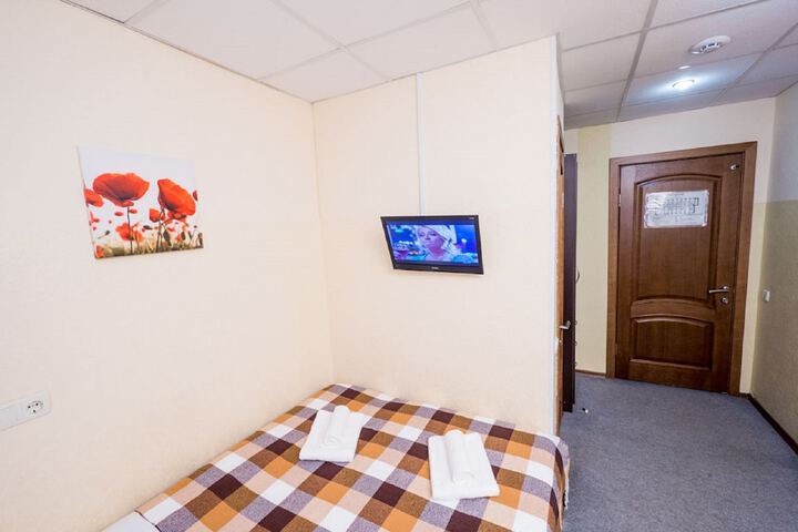 Room 16 of 63