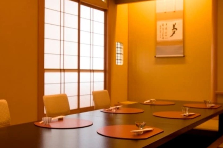 Dining 74 of 119