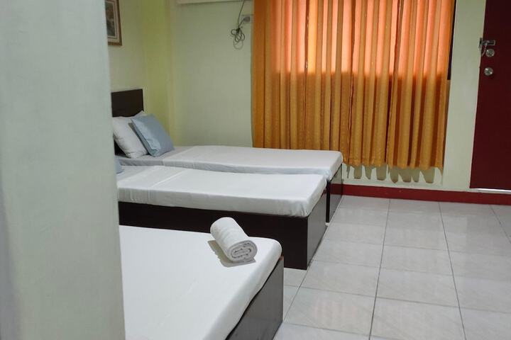 Room 15 of 22