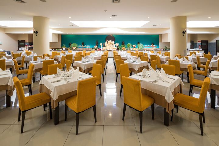 Dining 53 of 74