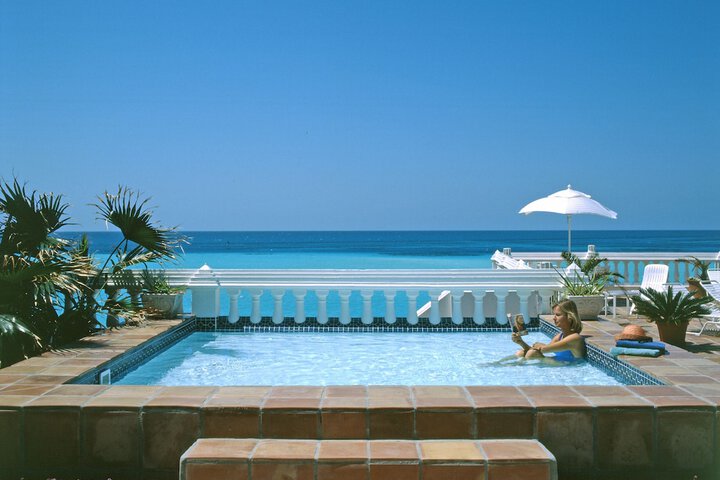 Pools & Facilities