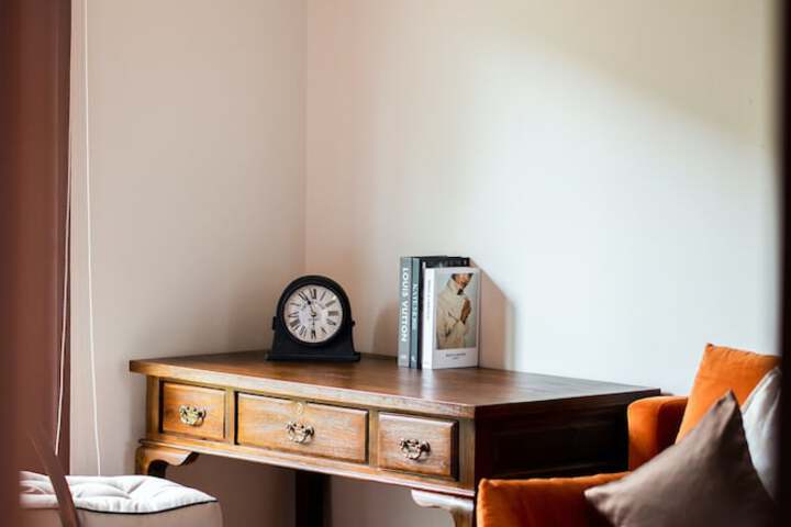 Room 33 of 74