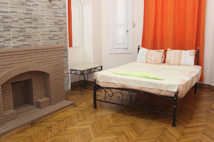 Room 10 of 79