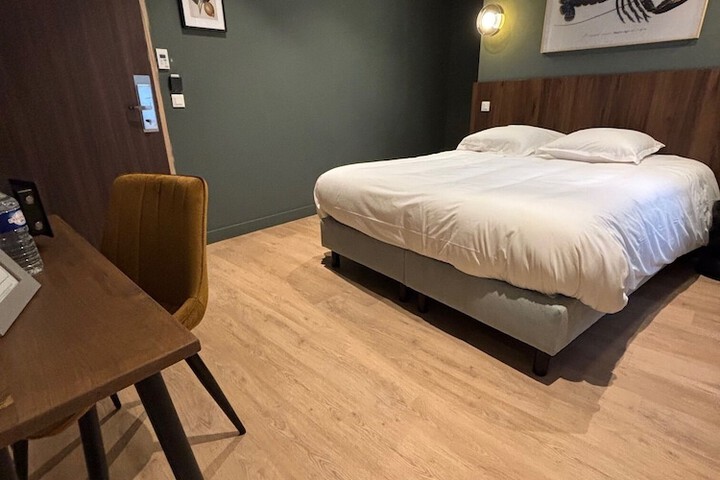 Room 13 of 51