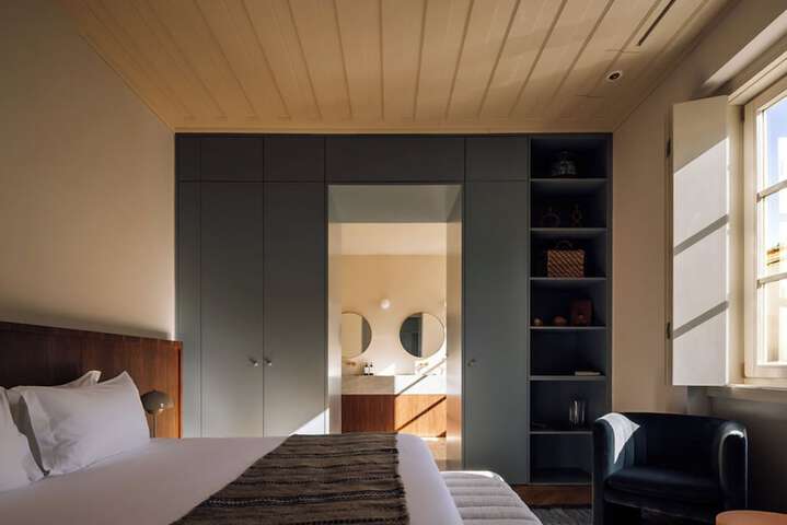 Room 11 of 82