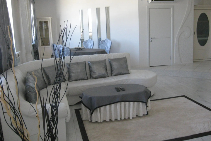 Room 15 of 31