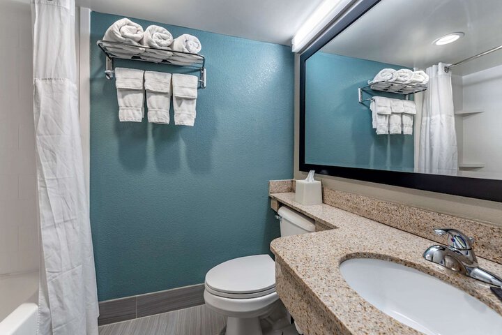 Room 20 of 32