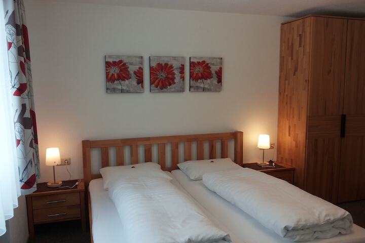 Room 2 of 50