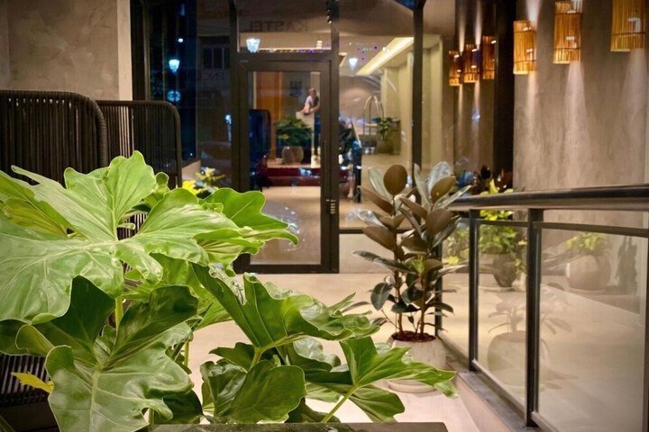 Hotel 98 of 100