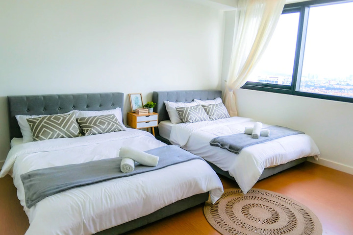 HOTEL DE HUB PETALING