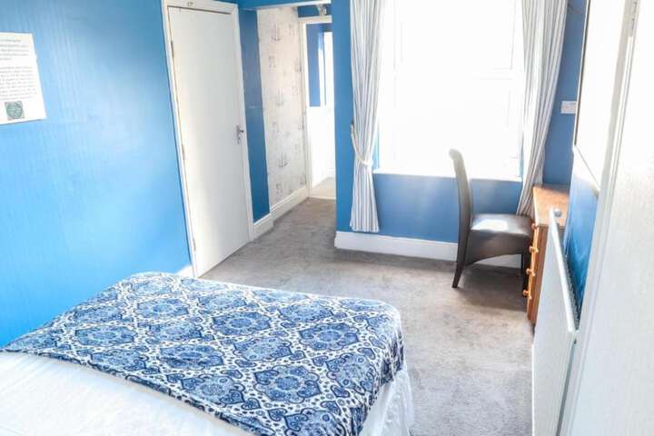 Room 45 of 100