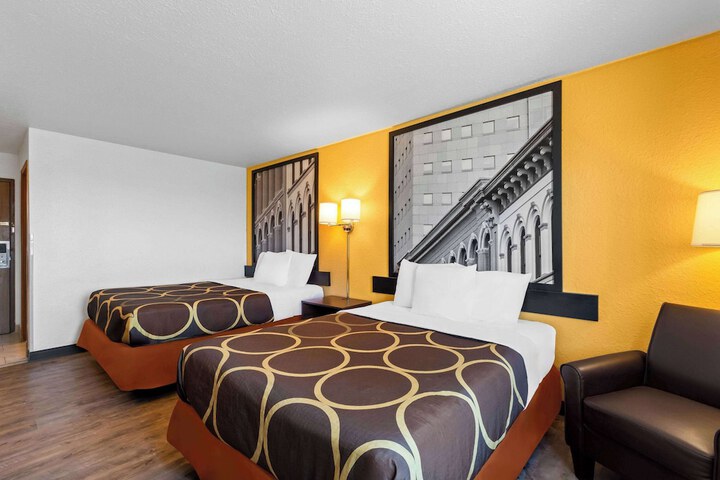 1 Queen Bed (17 of 51)