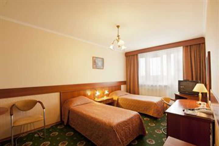 Room 10 of 41