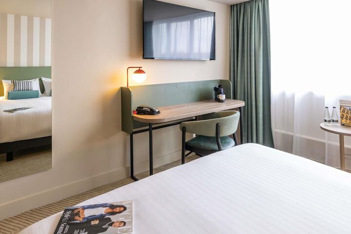 Room 10 of 81
