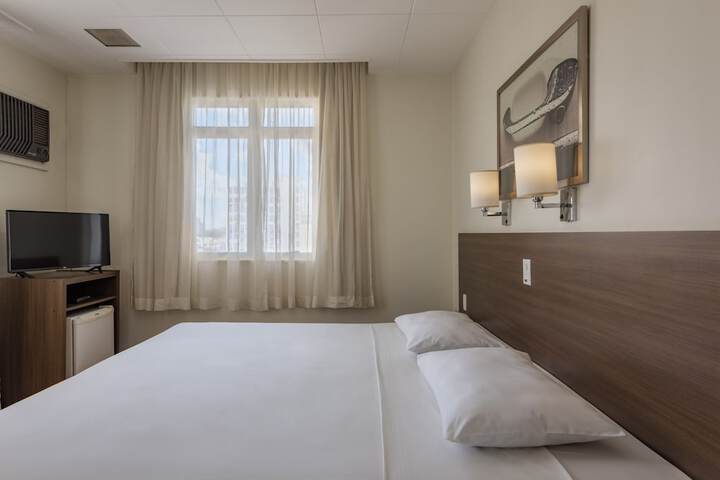 Room 44 of 107