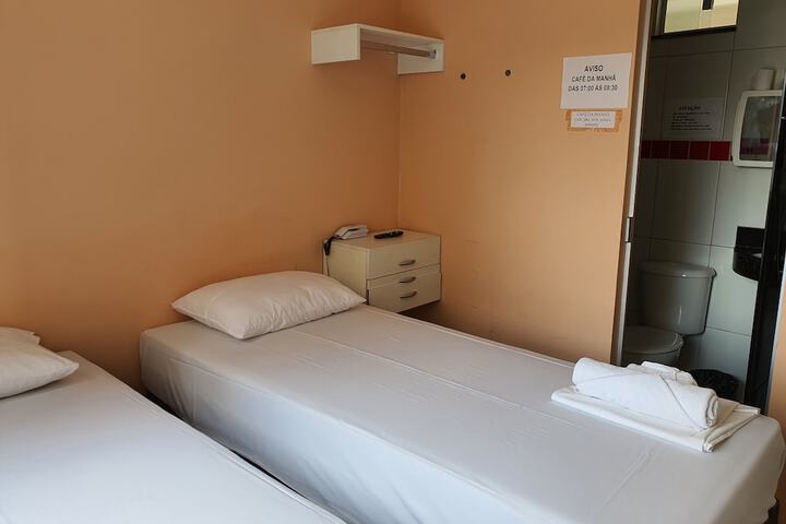 Room 5 of 28