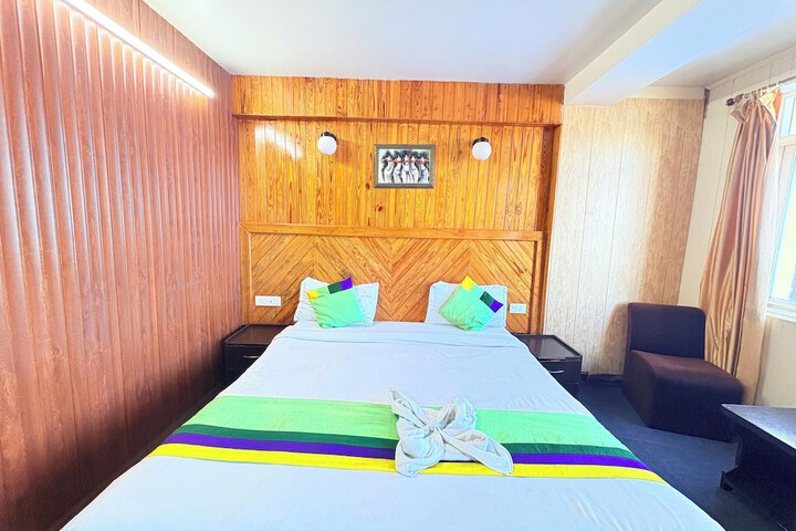 Room 11 of 43