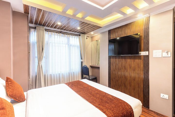Room 12 of 75