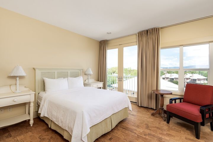 Room 20 of 74