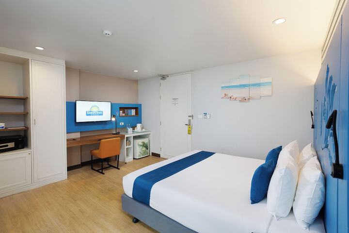 Room 19 of 110