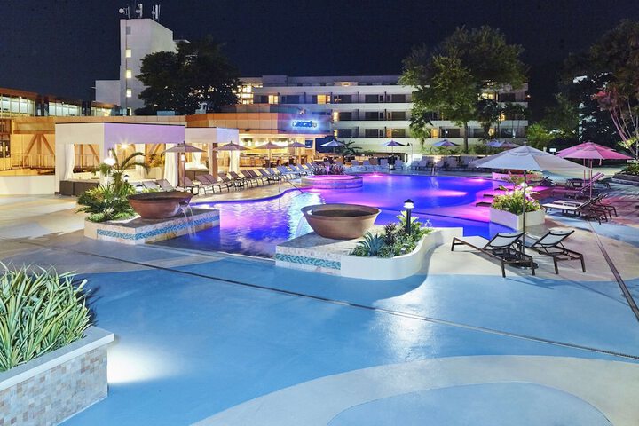 Pool 59 of 118