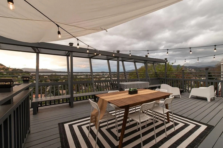Terrace/Patio 8 of 17
