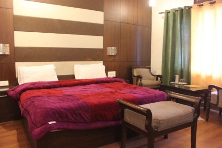 HOTEL MONARC HOTEL