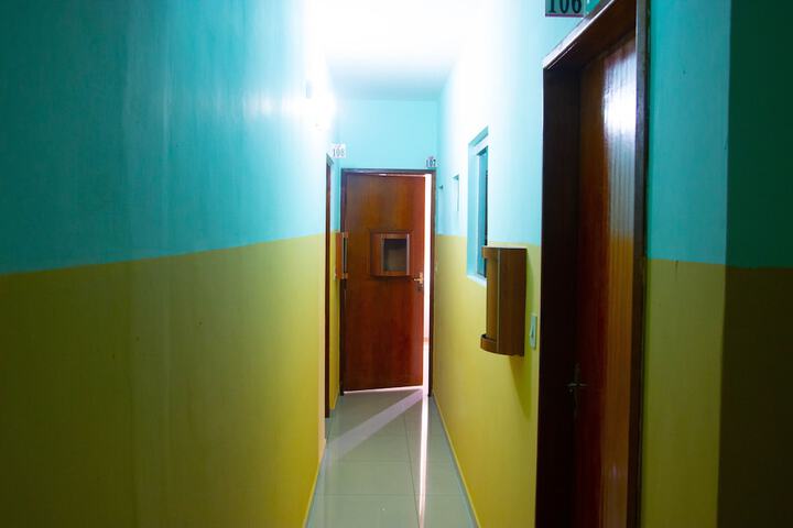 Ballroom/Hall 13 of 14