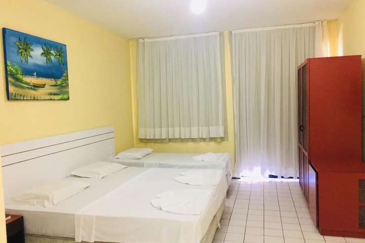 Room 6 of 35