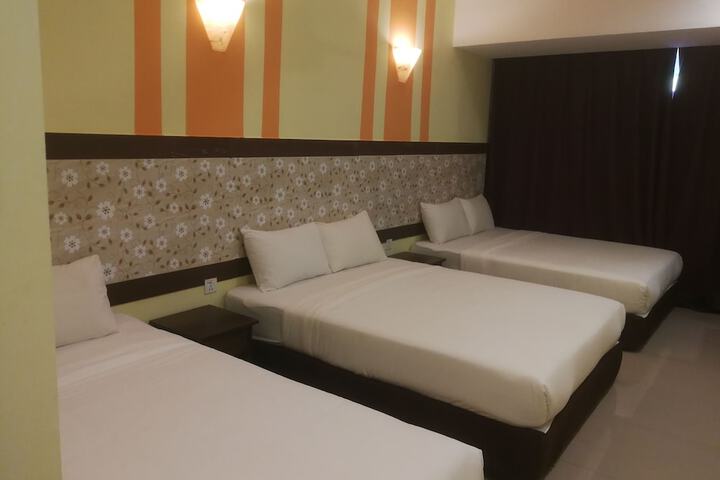 Room 7 of 31