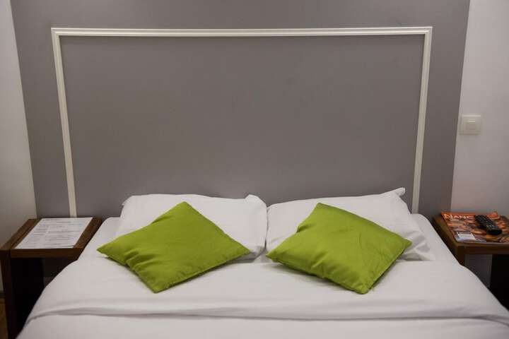 Room 13 of 46