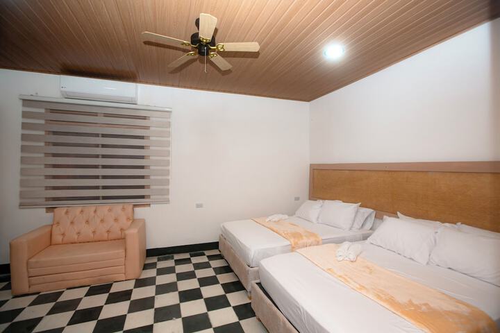 Room 4 of 39