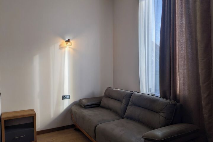 Room 32 of 75