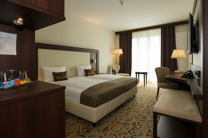 Room 14 of 49