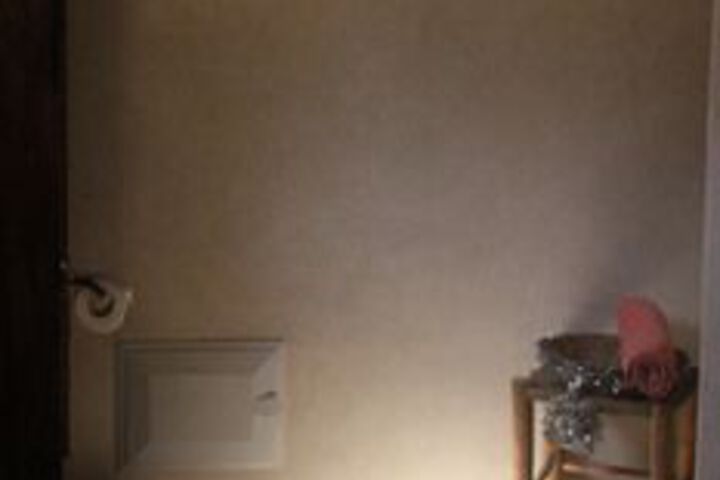 Room 9 of 61