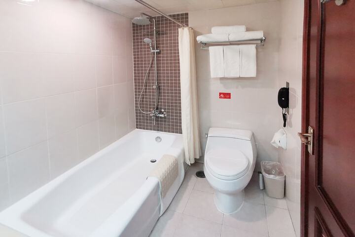 Room 55 of 121