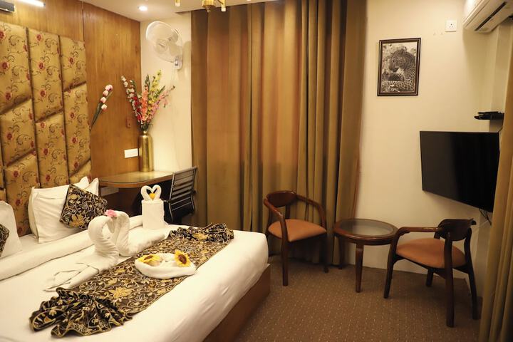 Room 25 of 36