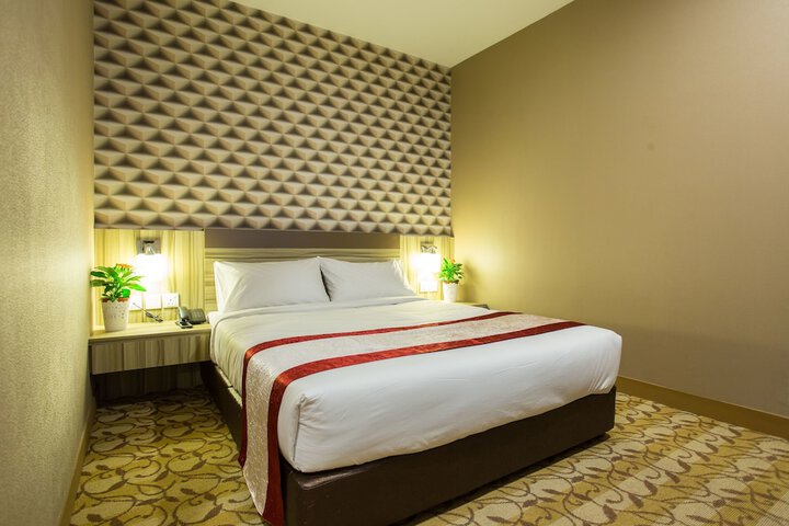 Room 19 of 36