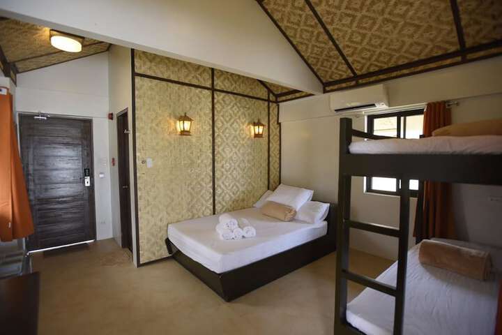 Room 6 of 29