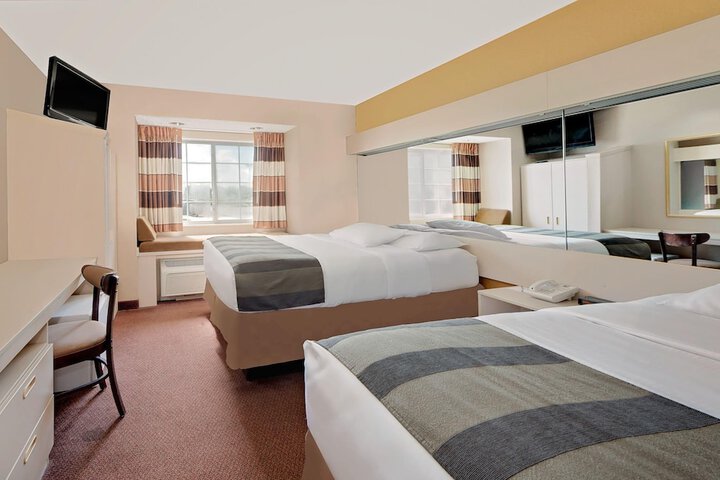Room 8 of 15