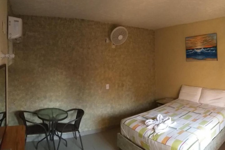Room 4 of 31