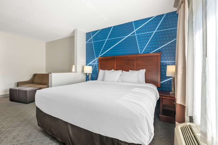 2 Queen Beds Suite (7 of 16)