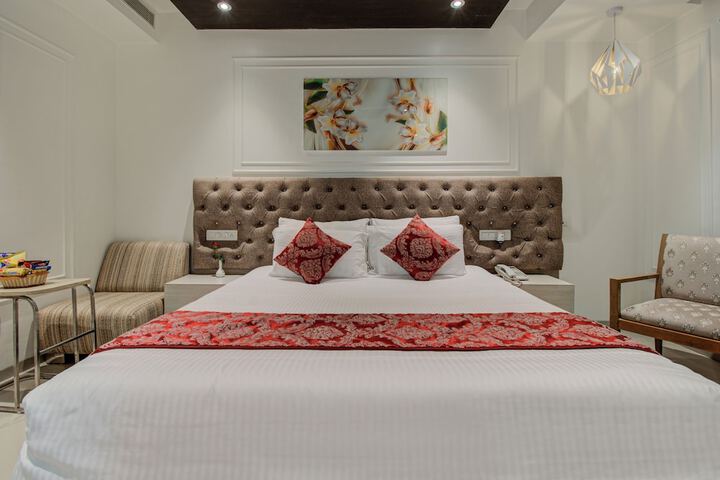 Room 13 of 45