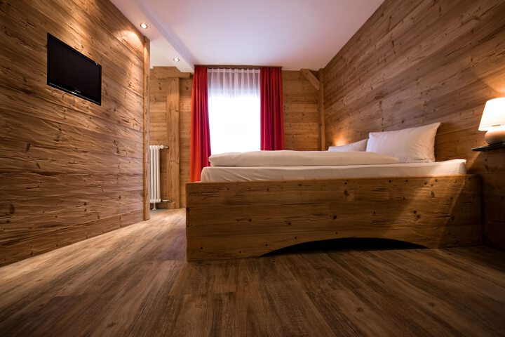 Room 5 of 47